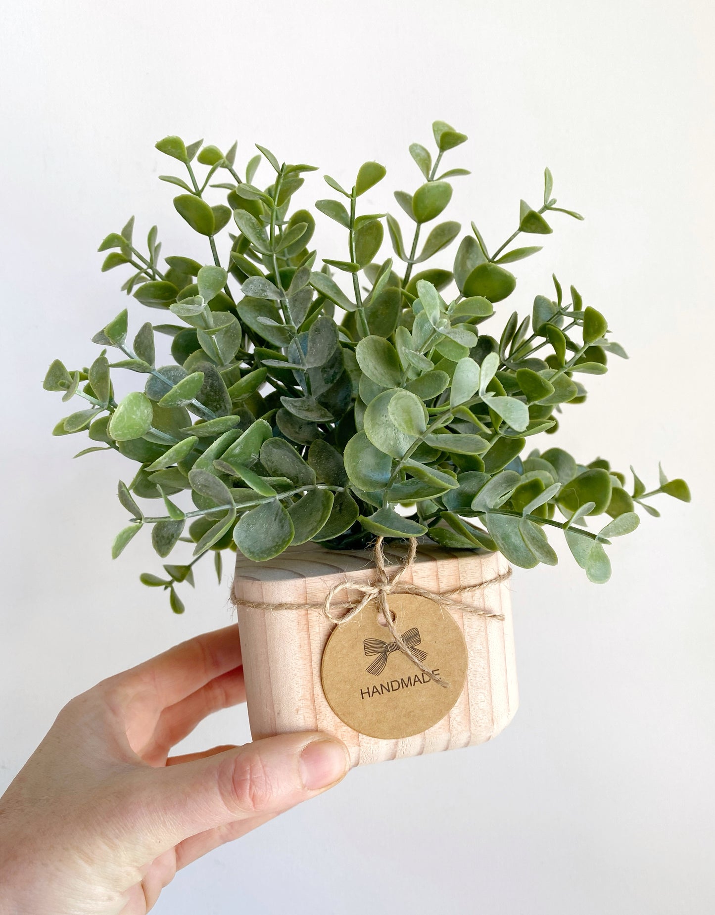 Gift Box with Realistic Faux Lavender or Eucalyptus Plant | Handmade Wood Pot & Essential Oil Spray for a Lifelike Touch | Unique Gift Idea