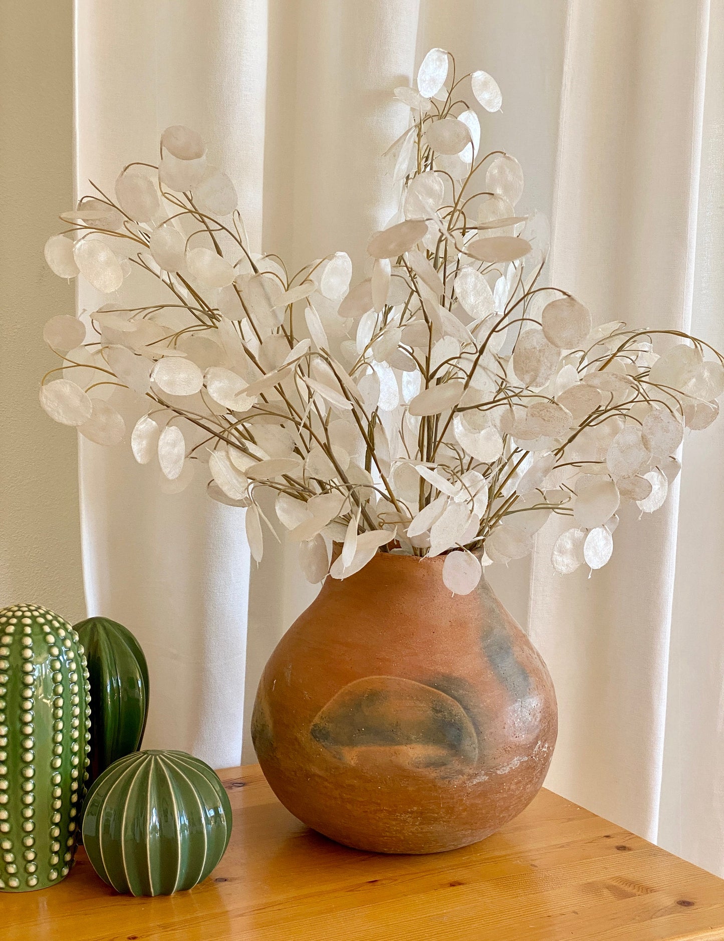 Artificial Silver Dollar Spray Eucalyptus Stem 30"