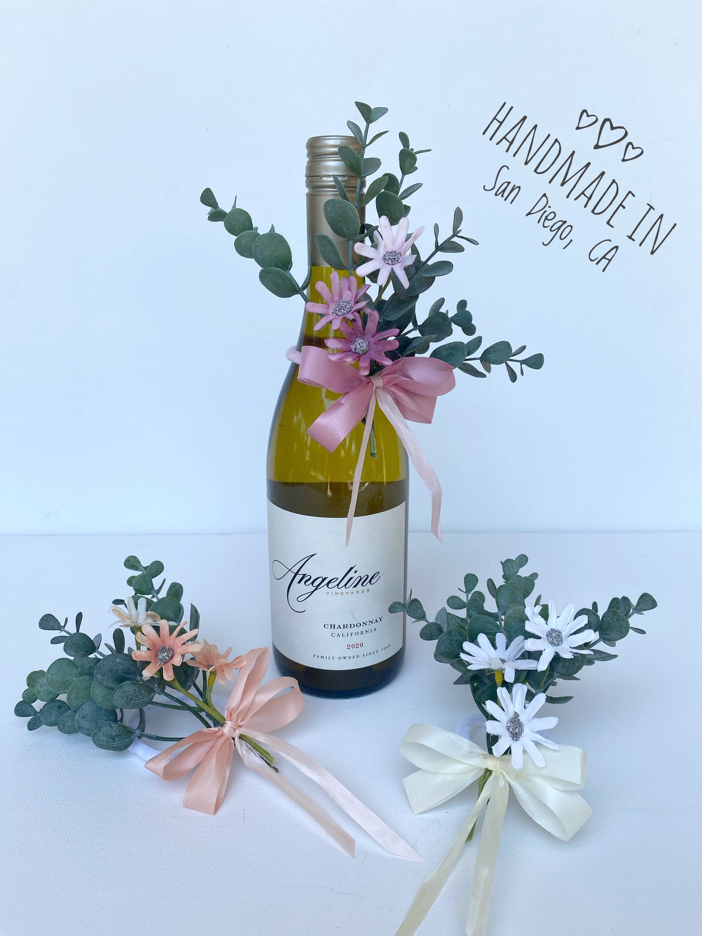 Wine Lover Gift, Faux Flower Arrangement For Wine Bottle, Wine Centerpiece, Champagne Bottle Bouquet, Wine Bottle Bouquet, Wine Bottle Decor