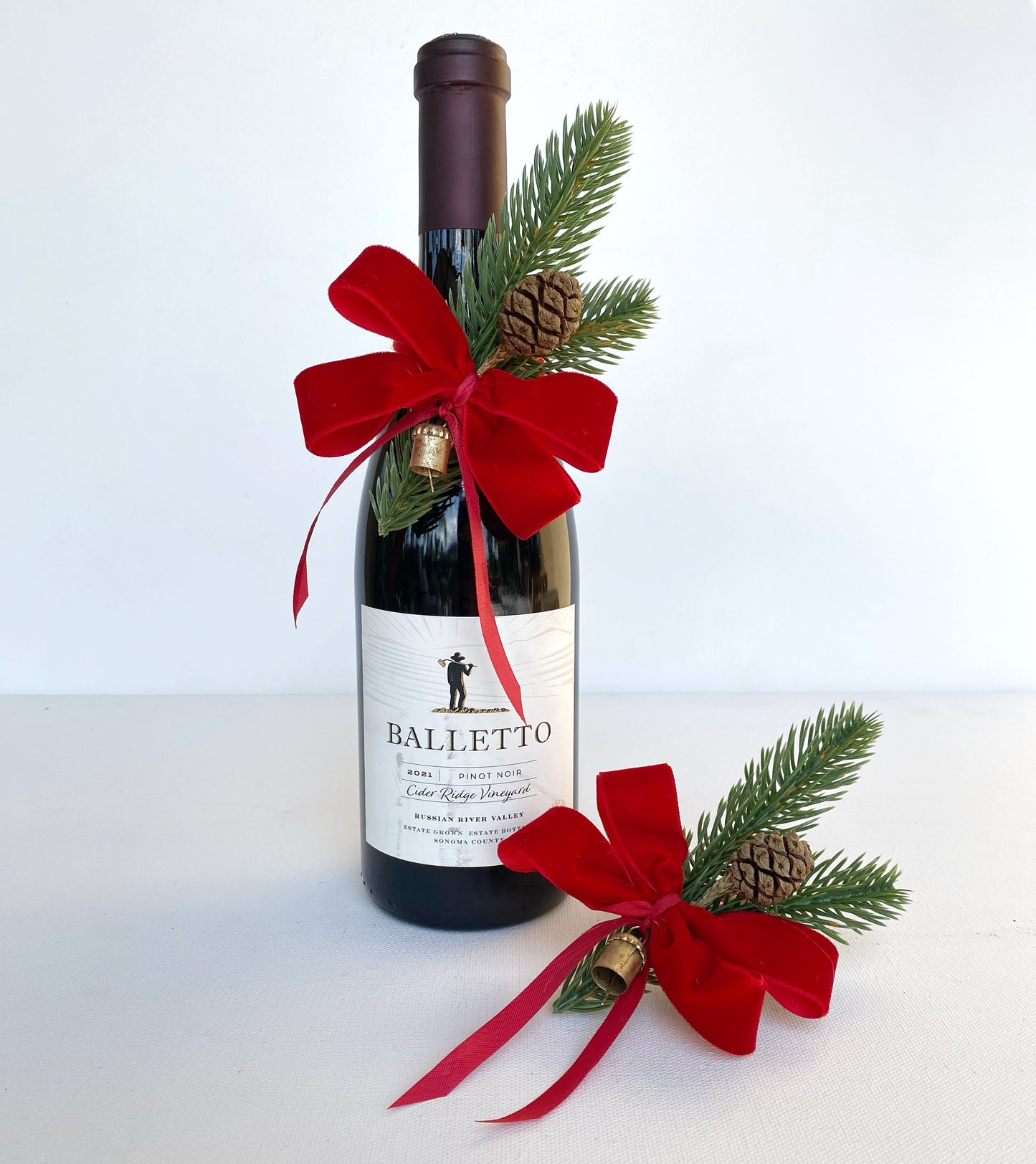 Wine Lover Christmas Gift, Faux Christmas Pine Arrangement For Wine Bottle - Wine Centerpiece, Champagne Gifts, Wine Bottle Bouquet