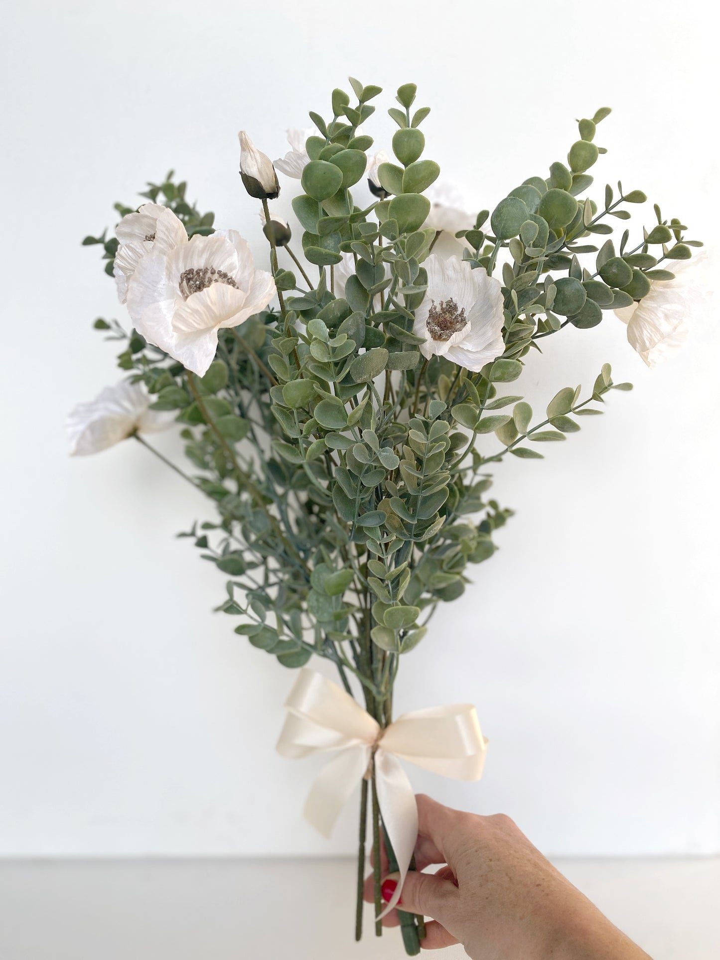 Winter Flower Arrangement - Poppy and Eucalyptus Faux Flowers - White Poppies - High Quality Flower Bunch - Eucalyptus and silk Poppies