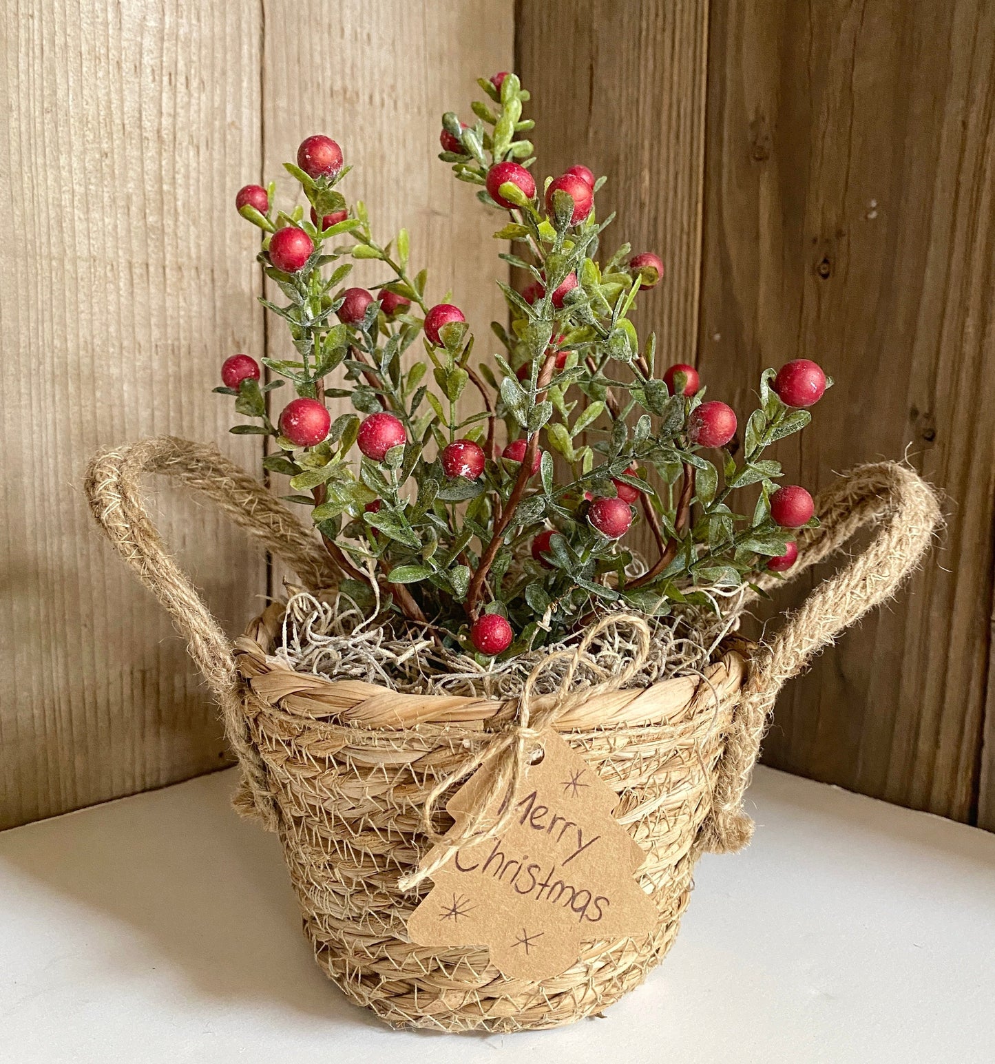 Christmas Sea Grass Basket with artificial Berry Stems